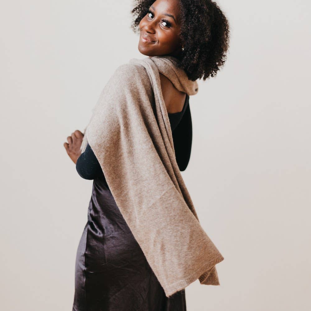 Cassidy Cashmere Wrap: Mocha