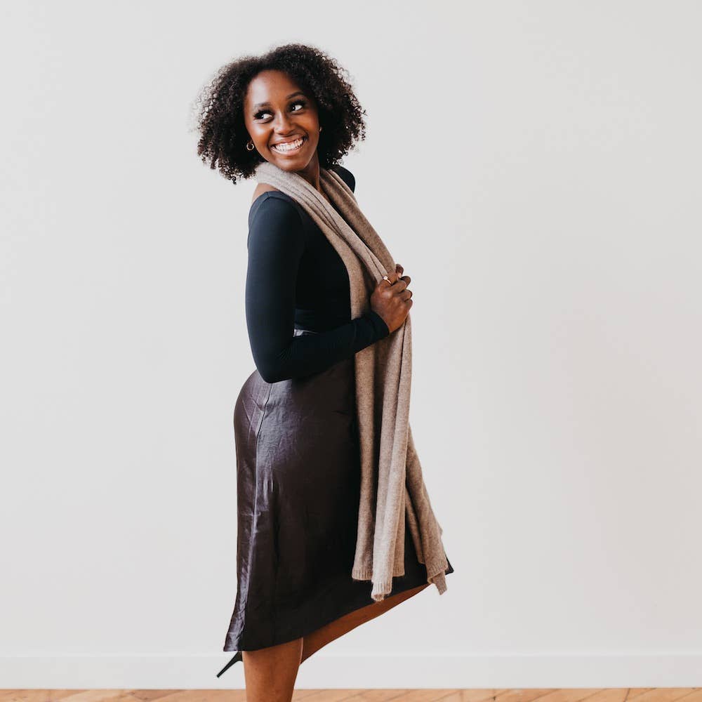 Cassidy Cashmere Wrap: Mocha