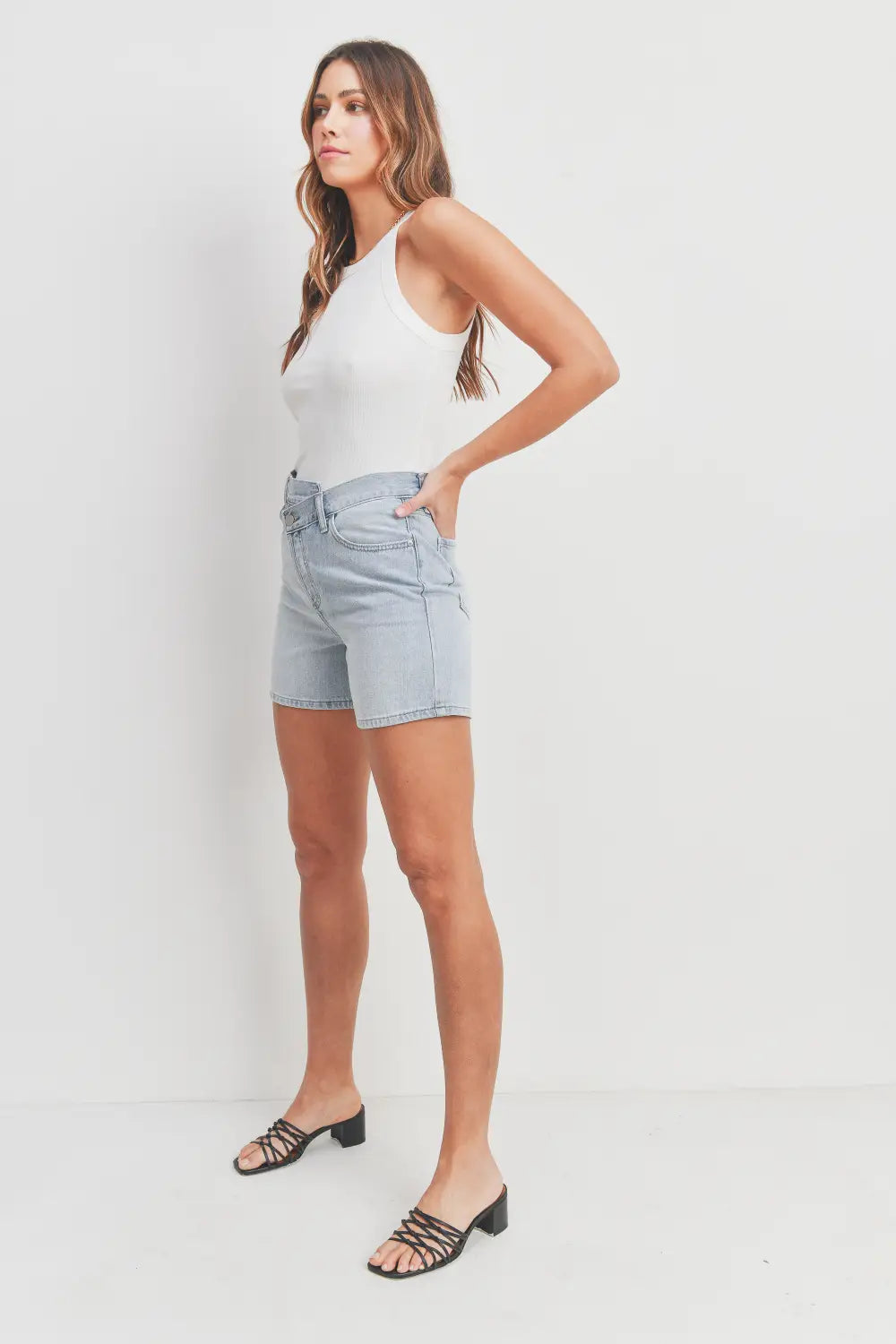 Criss-Cross Short