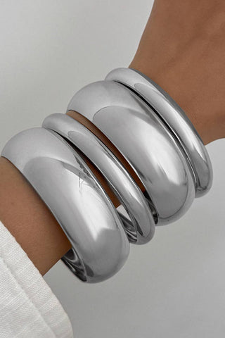 Chic Gold Bangles Set