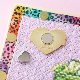 2000s Girlie Mall Needle Minder Magnet