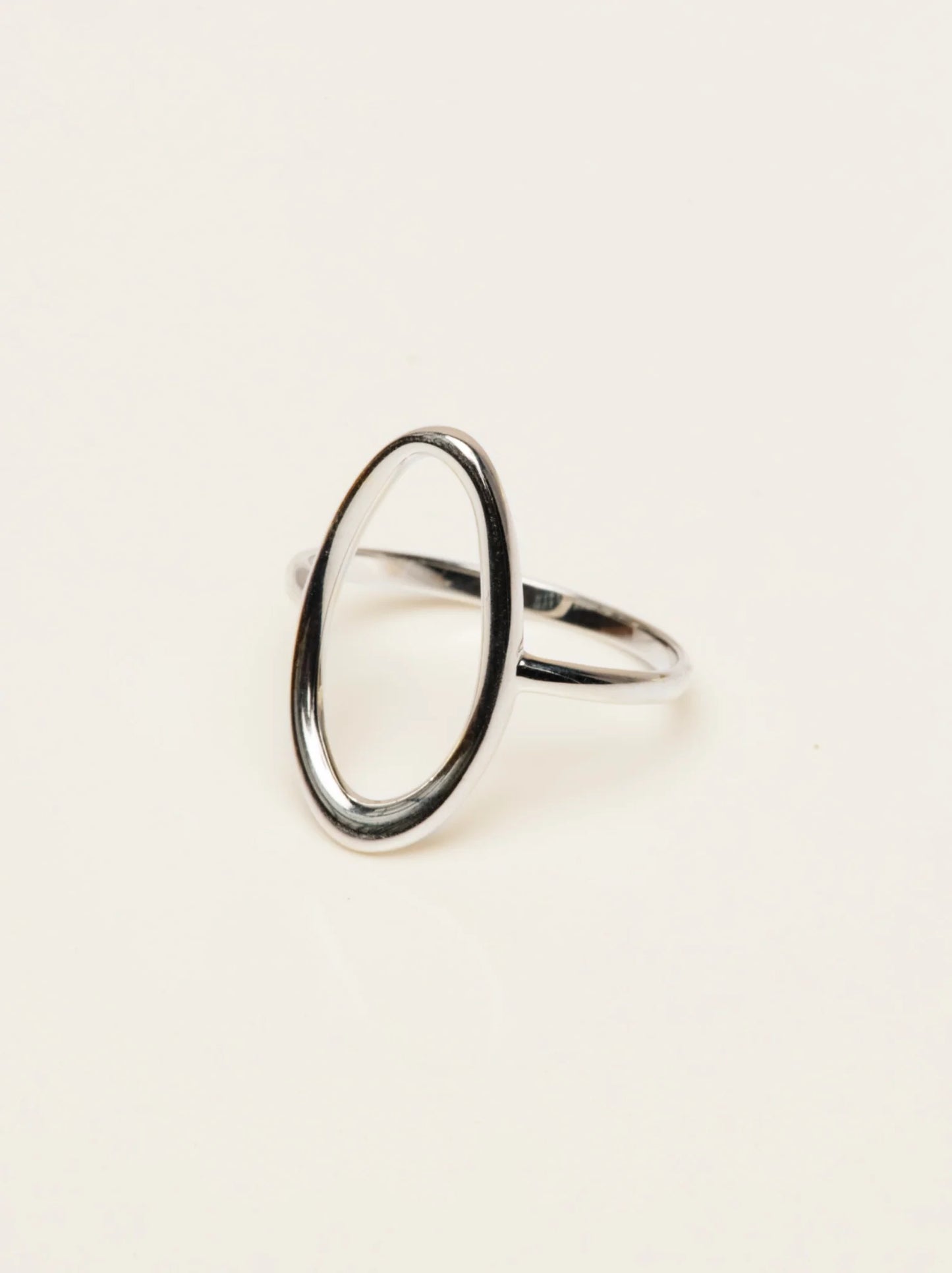 Dali Open Oval Ring