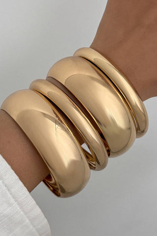 Chic Gold Bangles Set
